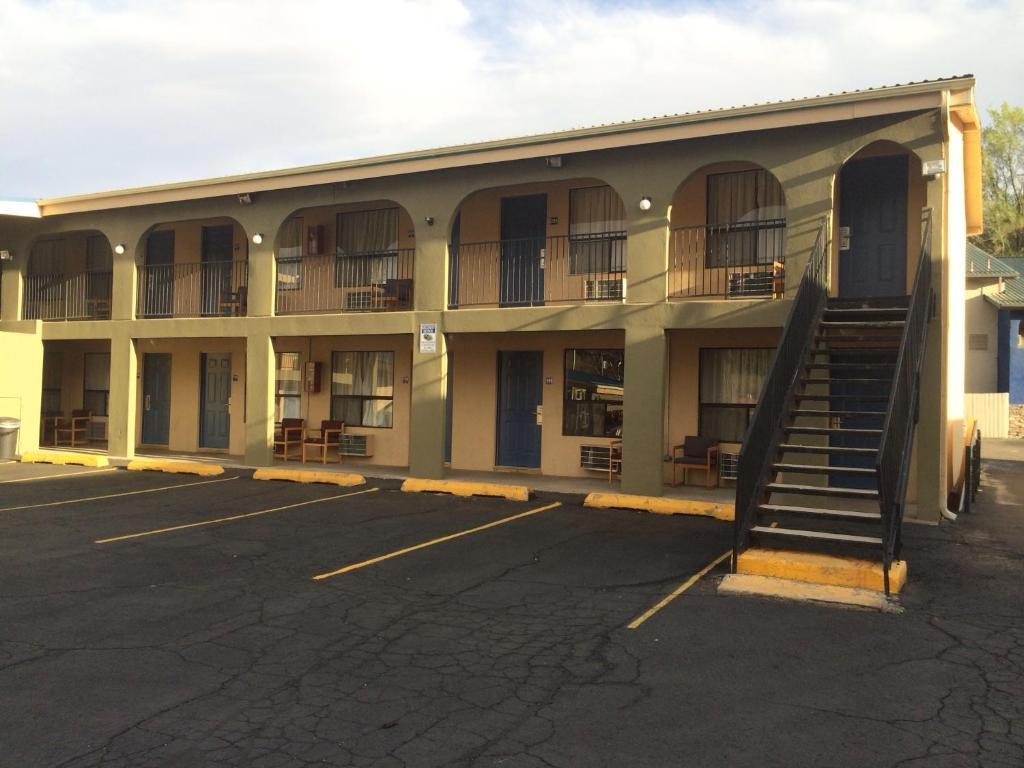 Bestway Inn Ruidoso Downs Bagian luar foto