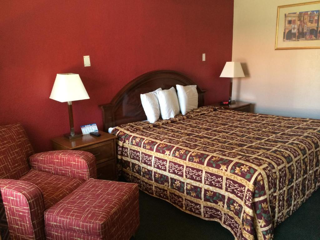 Bestway Inn Ruidoso Downs Ruang foto
